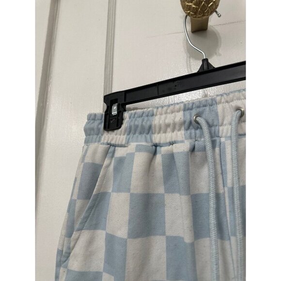 Forever21 men’s size small blue and white checkered shorts - Picture 3 of 9